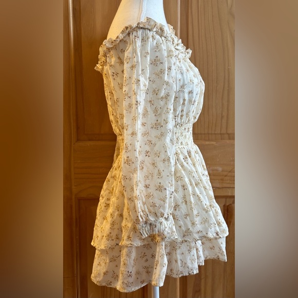 American Eagle Ruffle Scoop Neck Romper - Picture 7 of 11